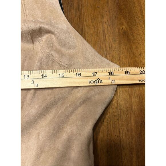 Metaphor Womens faux suede dress Tan Size Large stretchy body con sleeveless NWT - Picture 7 of 8